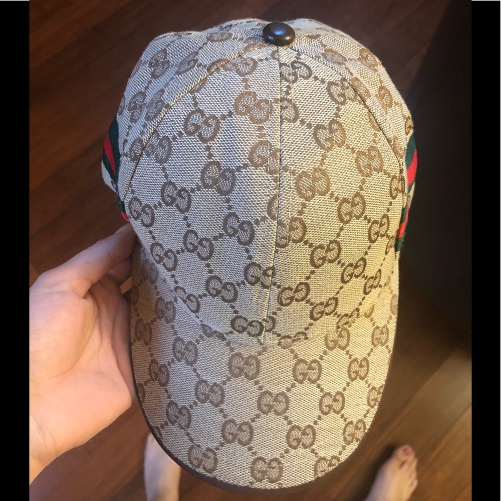 GG Hat